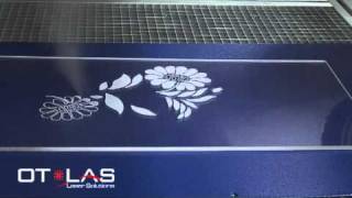 Laser engraving plexiglass [upl. by Wilkens]